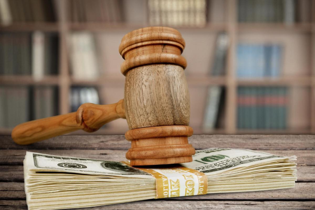 Four Ways You Can Save Money on Attorneys Fees